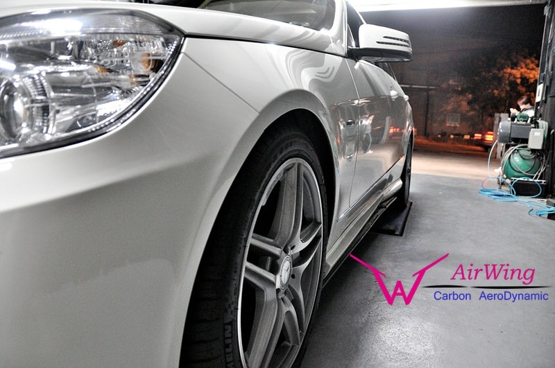 Mercedes-Benz W212 carbon side skirt splitter 3